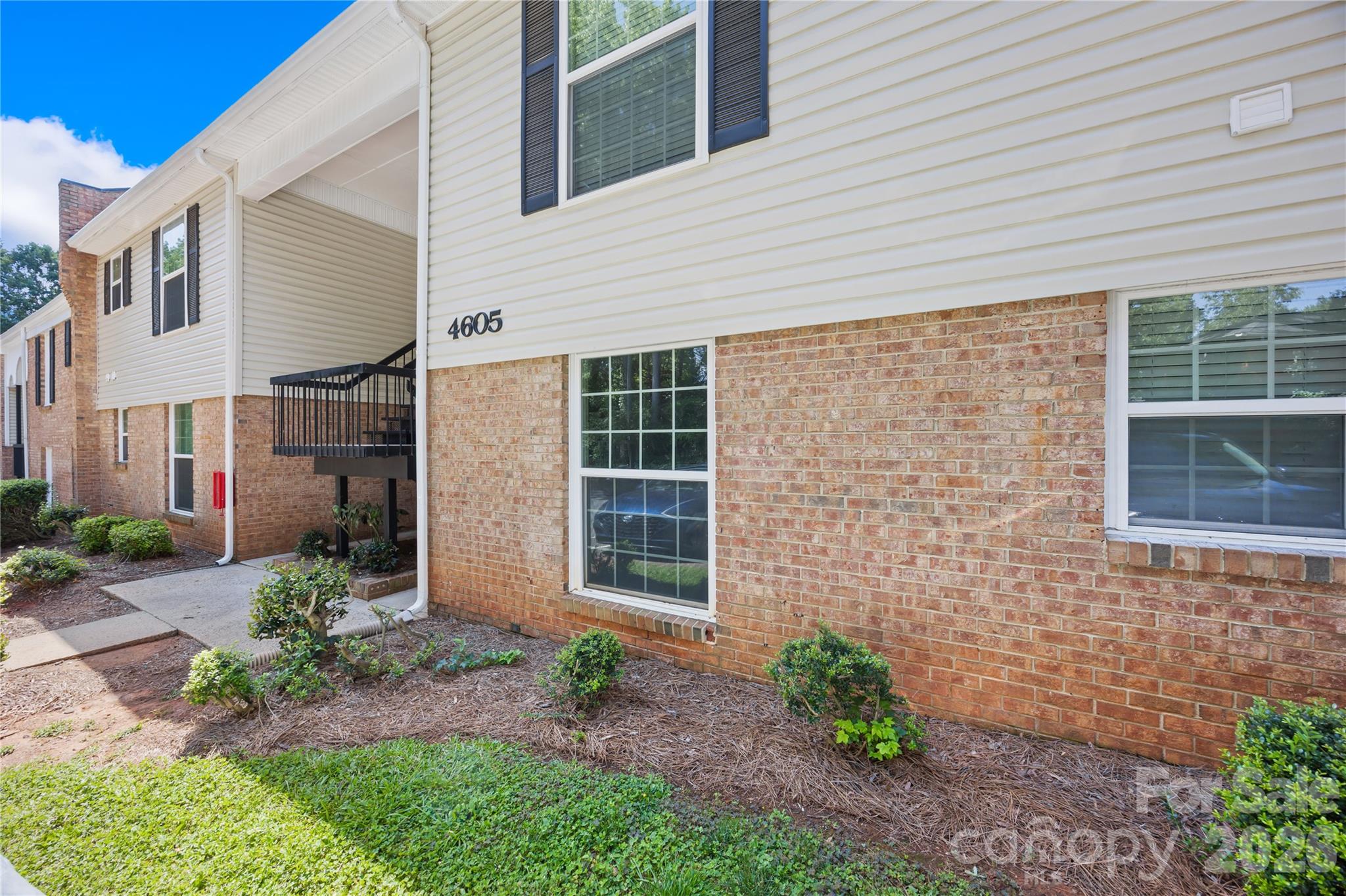4605 Coronado Dr #N, Charlotte, NC 28212