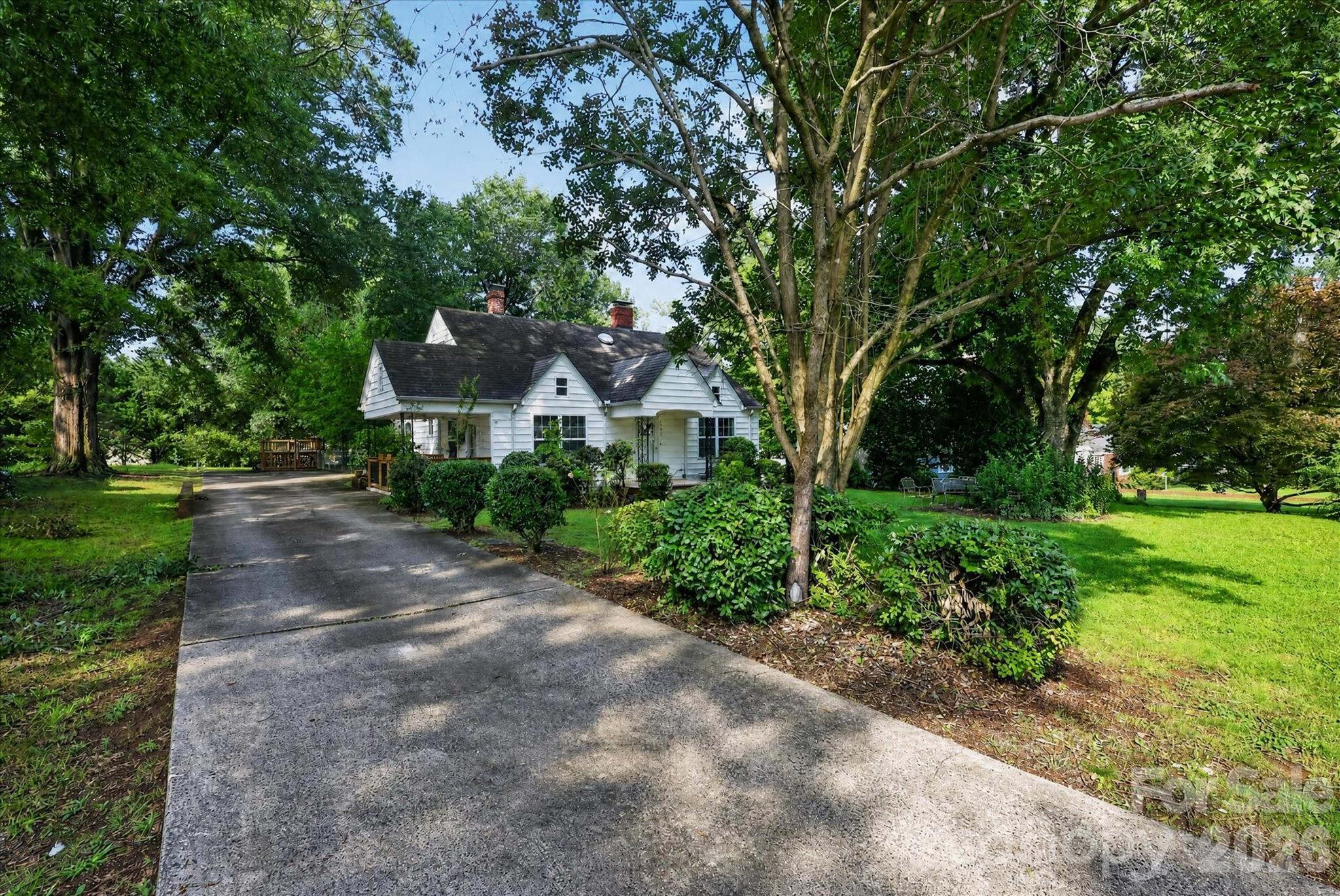 695 Wilmar St NW, Concord, NC 28025