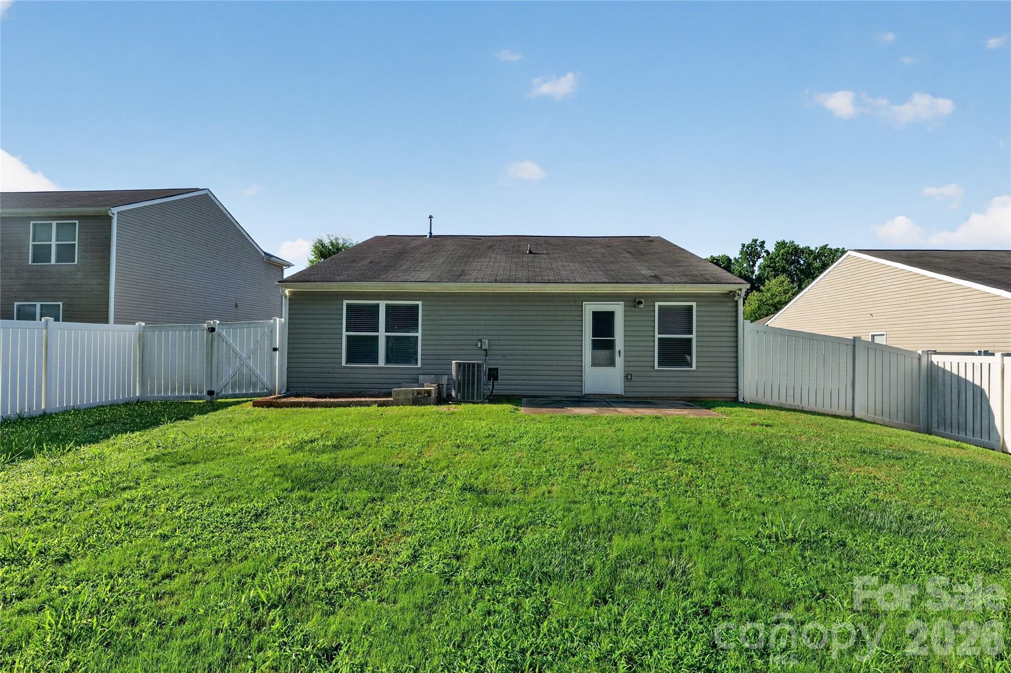 1716 White Willow Ave, Gastonia, NC 28054