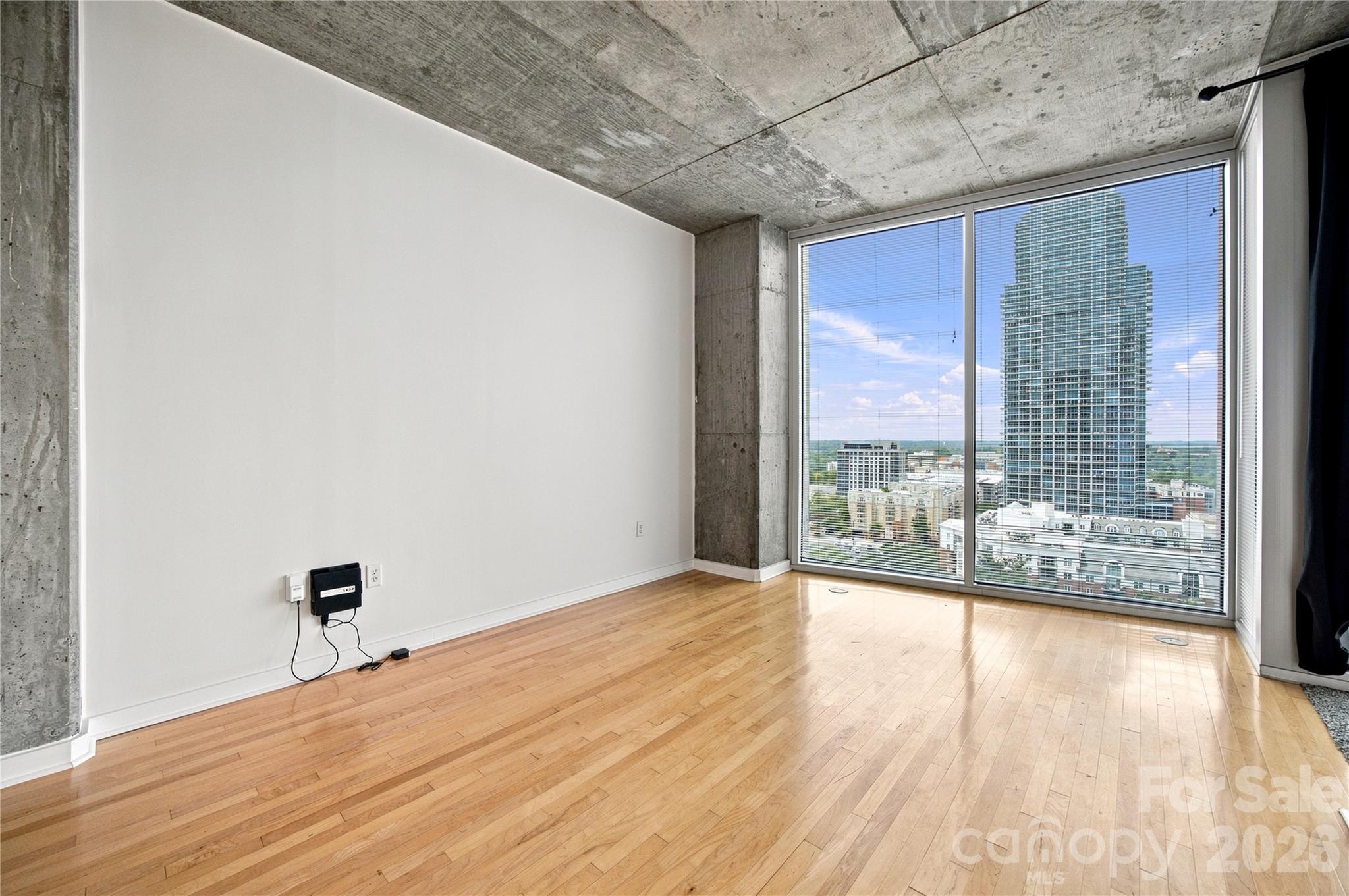 210 N Church St #1606, Charlotte, NC 28202
