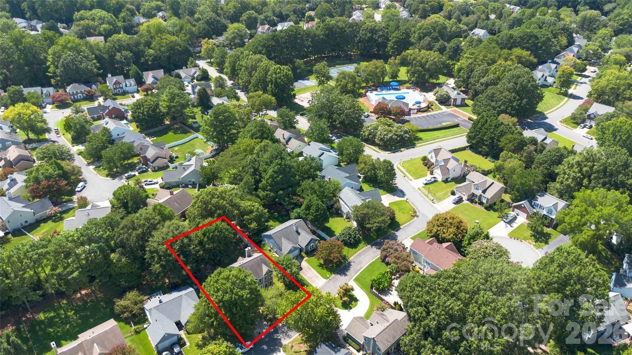 8914 Raven Park Dr, Charlotte, NC 28216