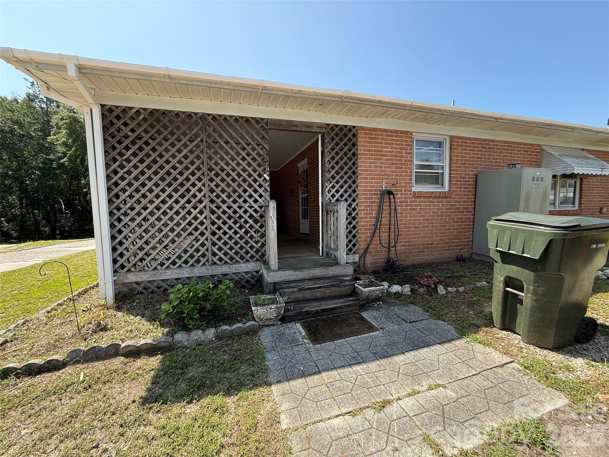 206 W Welsh St, Kershaw, SC 29067