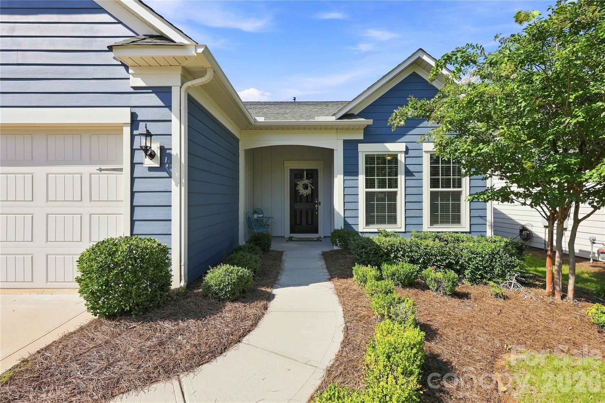 689 Birchway Dr, Fort Mill, SC 29715