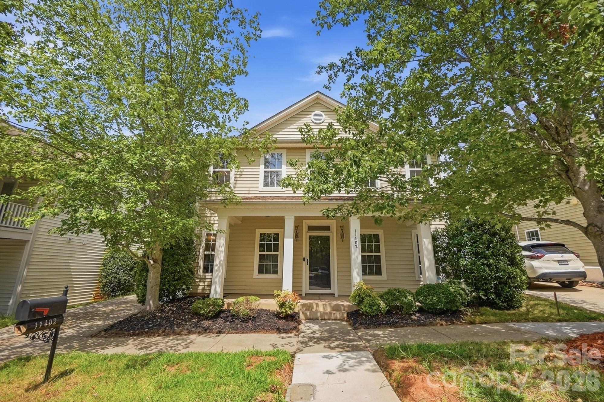 11402 Heritage Green Dr, Cornelius, NC 28031