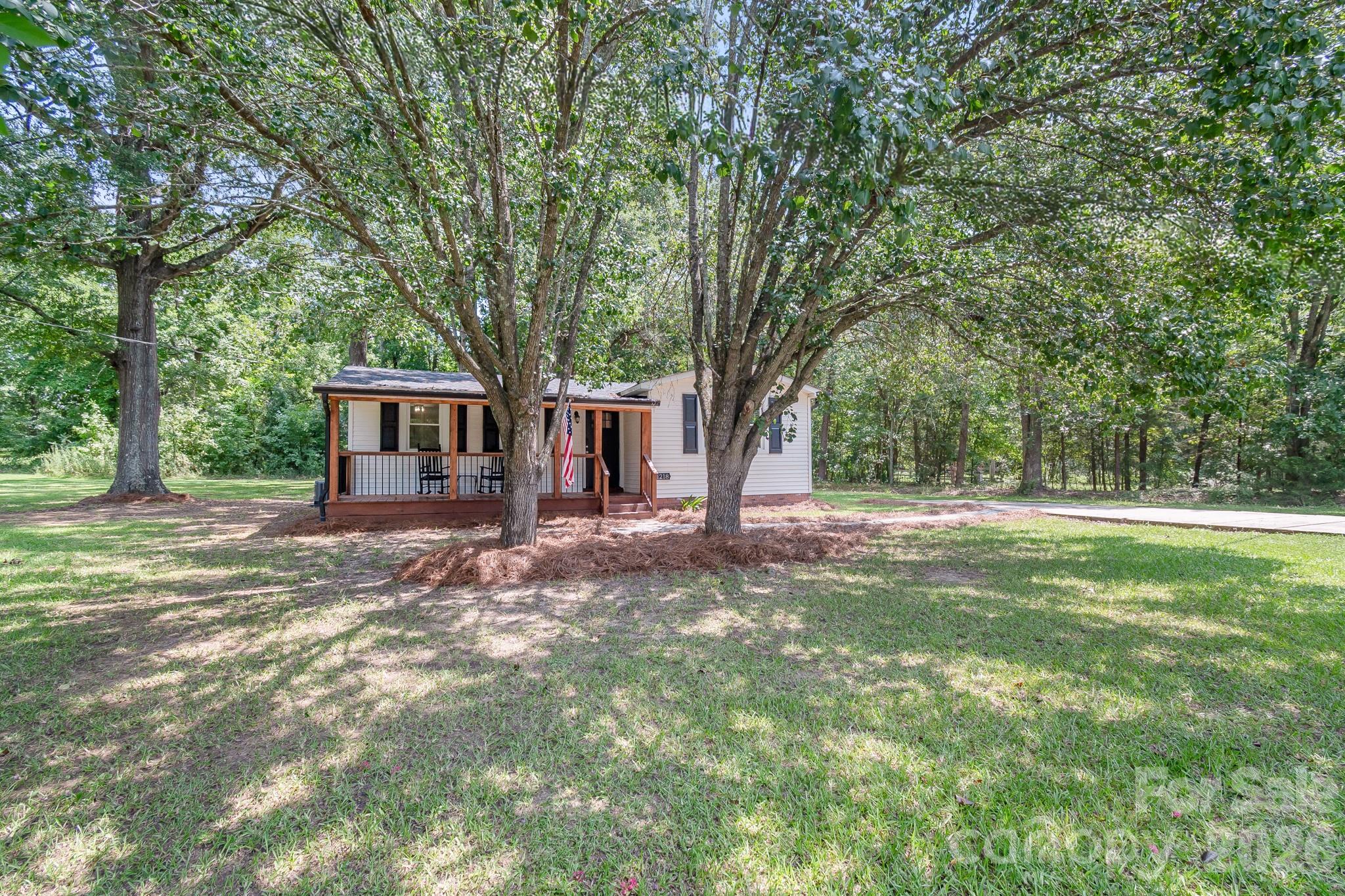 1218 Hammond Carnes Rd, Lancaster, SC 29720