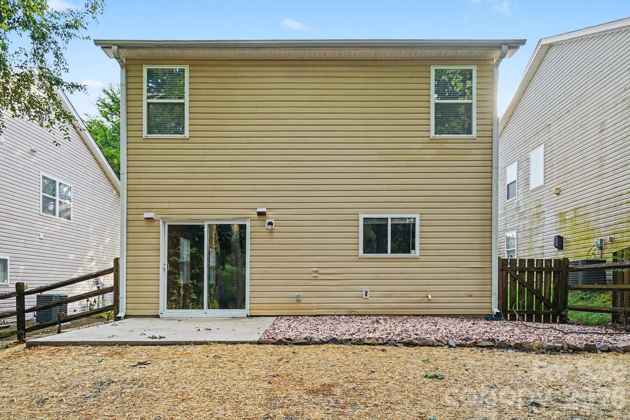 13634 Riding Hill Ave, Charlotte, NC 28213