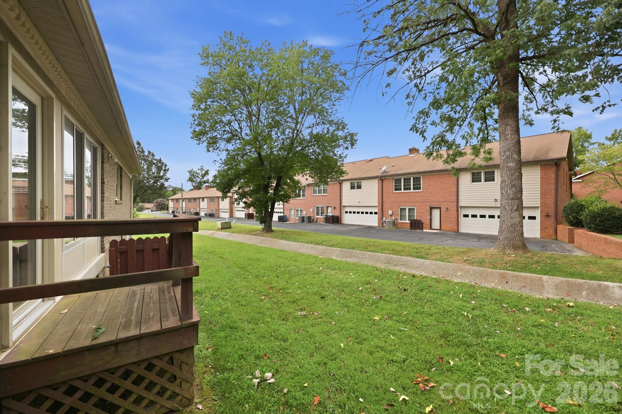 1302 Ravenwood Ct, Salisbury, NC 28147