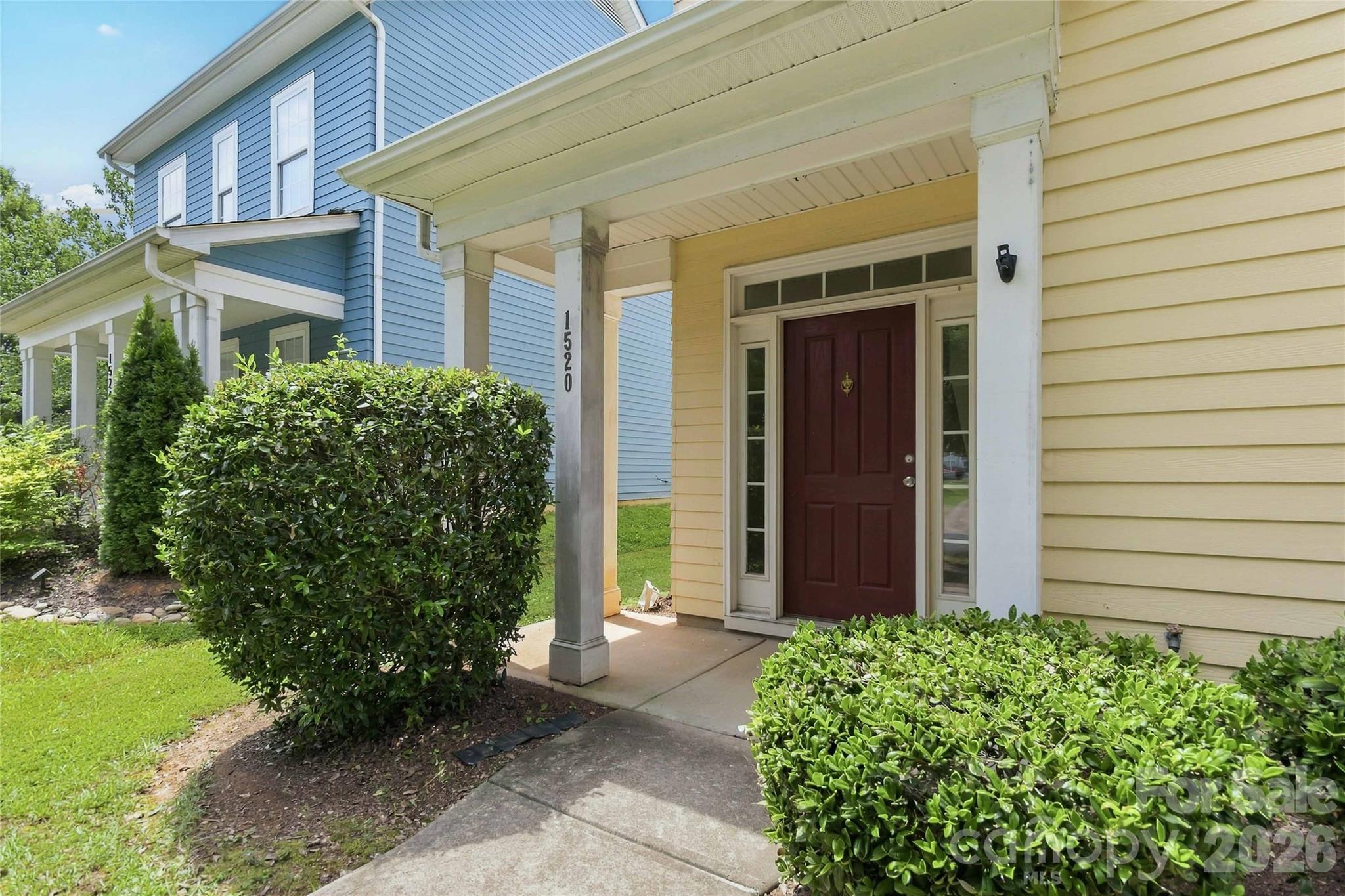 1520 Peaceful Way Dr, Charlotte, NC 28206
