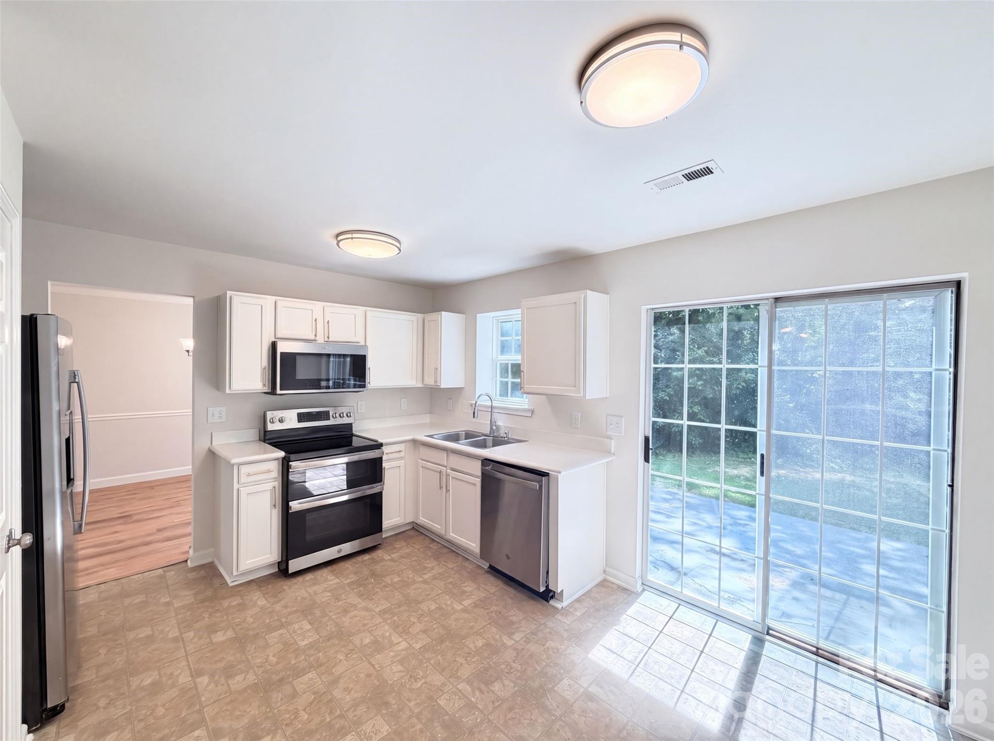 14542 Arbor Ridge Dr, Charlotte, NC 28273