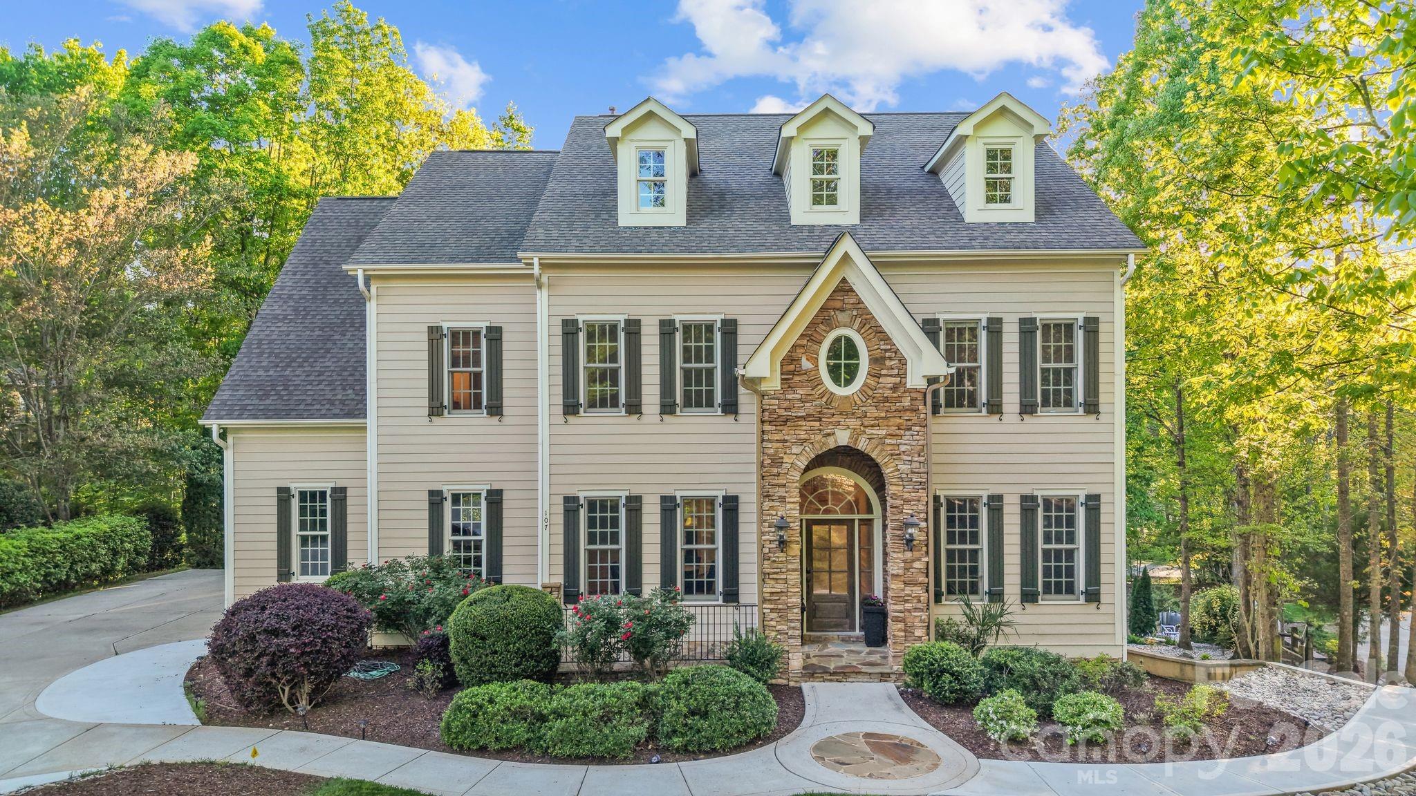 107 Mcauley Ct, Mooresville, NC 28117