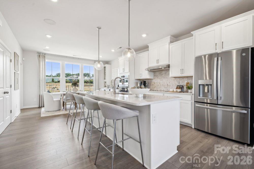 1912 Alexander Village Main Dr, Charlotte, NC 28262