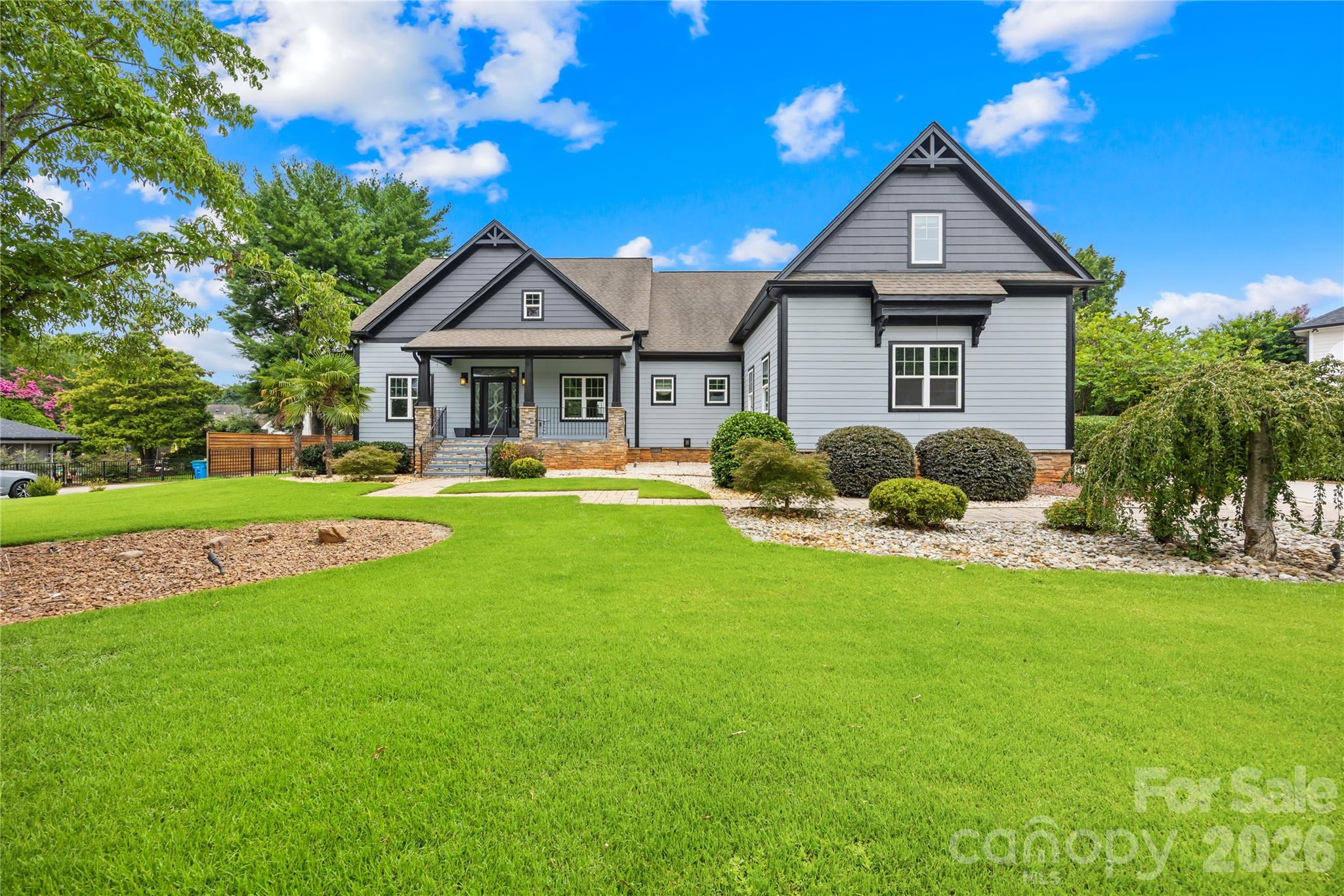 129 Aqua Dr, Mooresville, NC 28117