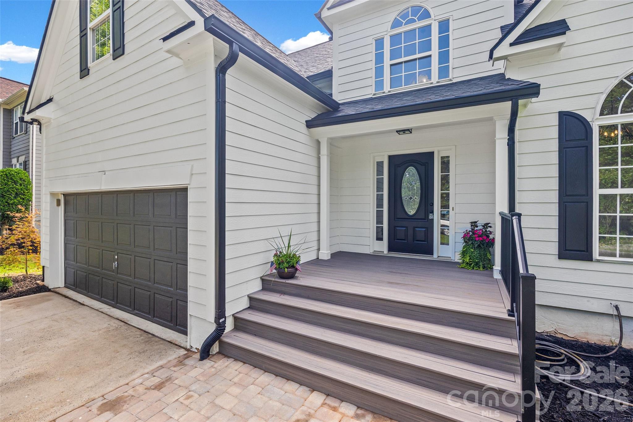 14107 Pine Harbor Rd, Charlotte, NC 28278