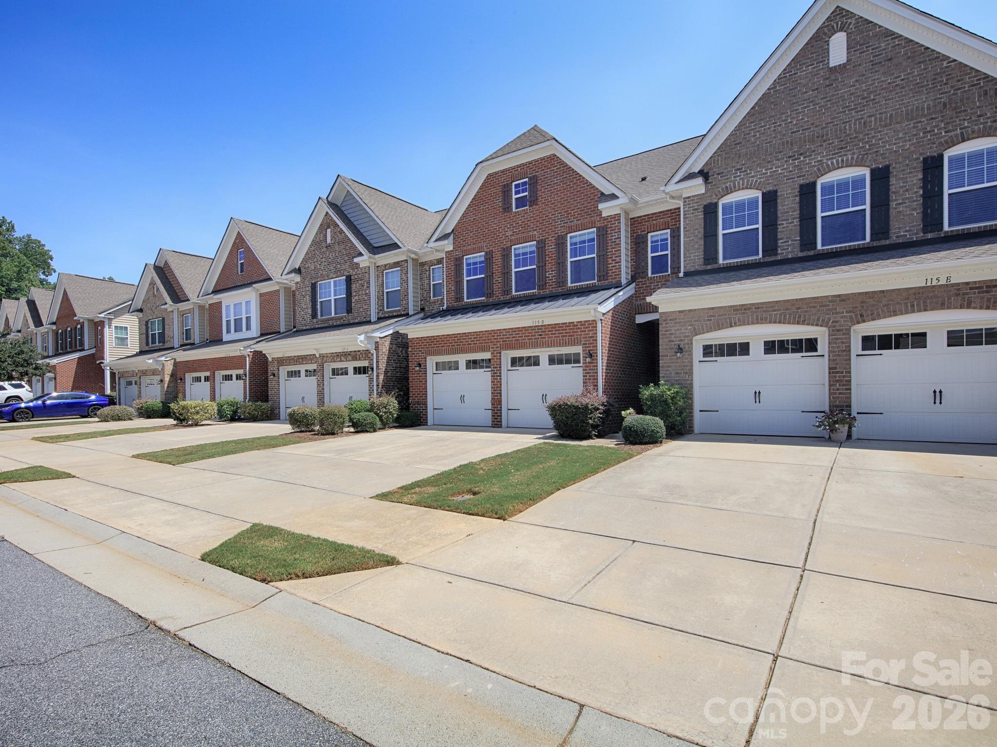 115 Dellbrook St #D, Mooresville, NC 28117