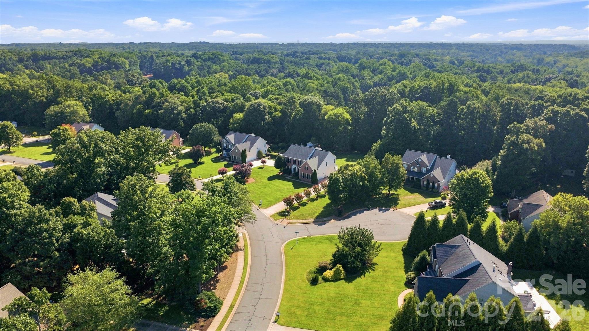 2120 Heath Lake Dr, Charlotte, NC 28227