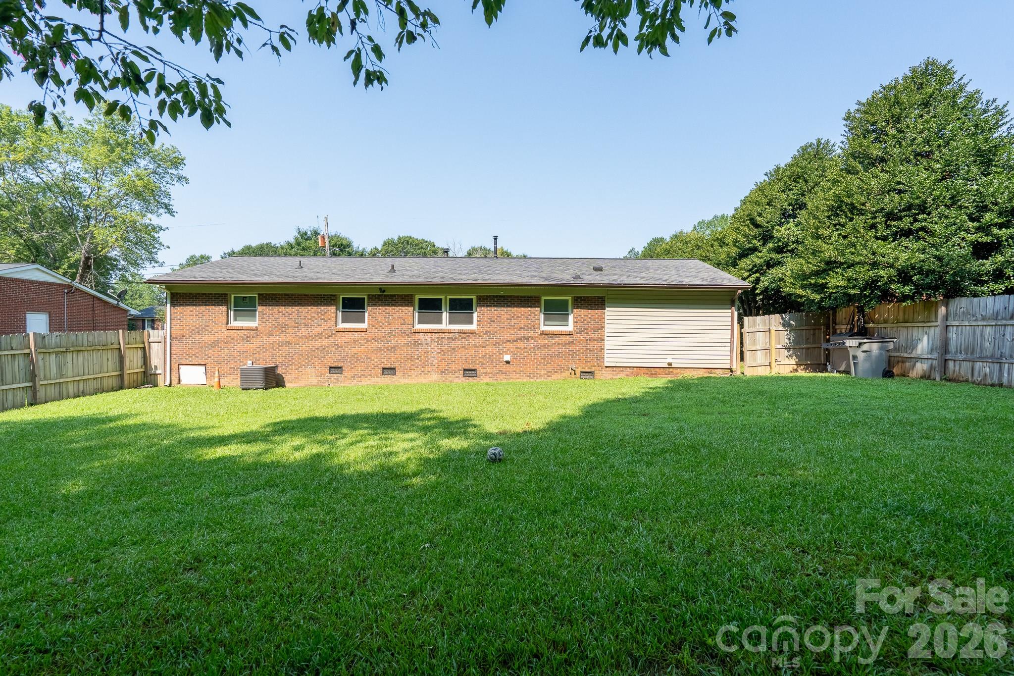 1038 Newcastle Rd, Gastonia, NC 28052