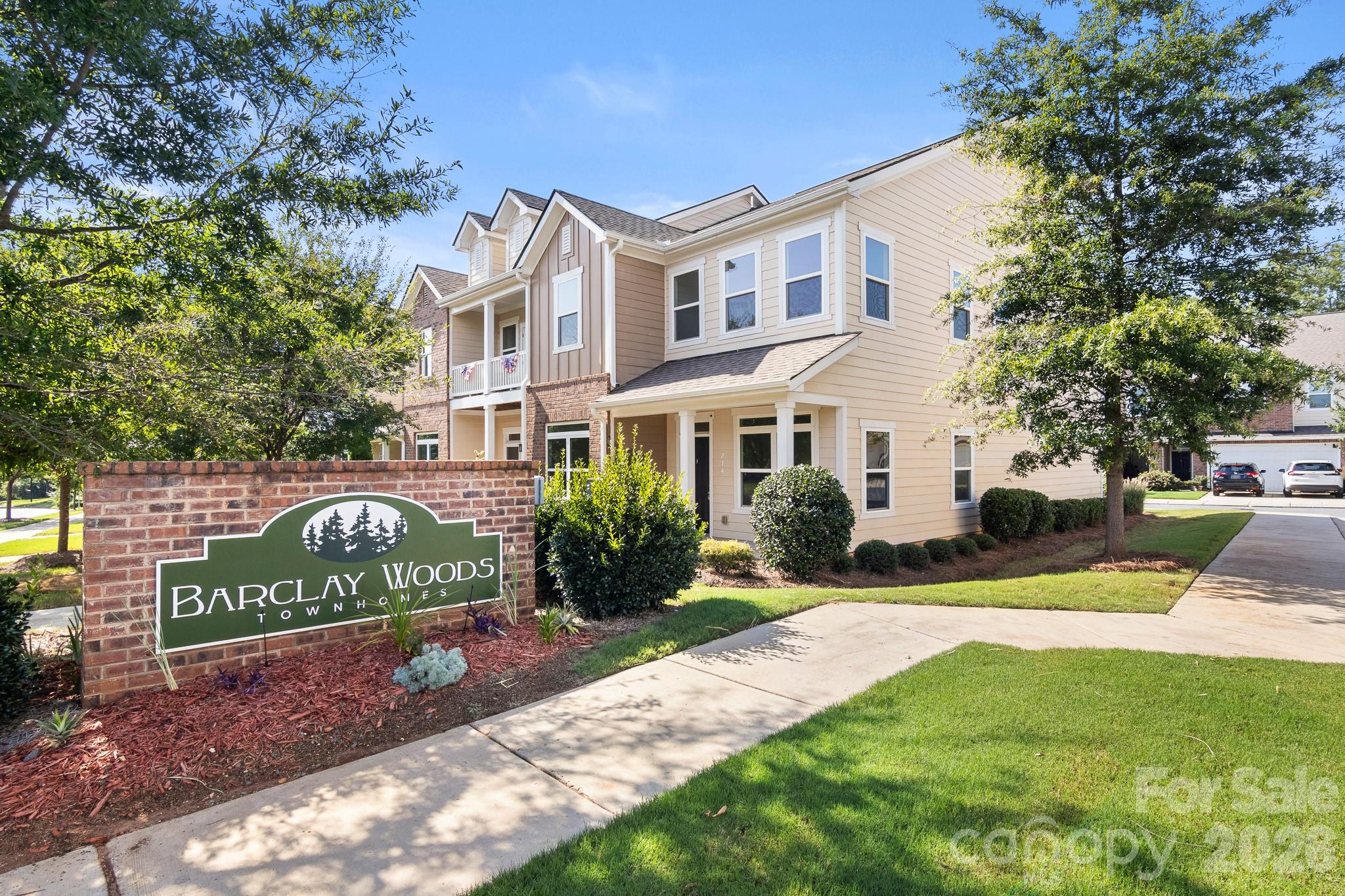 214 Overstone Ct, Fort Mill, SC 29715