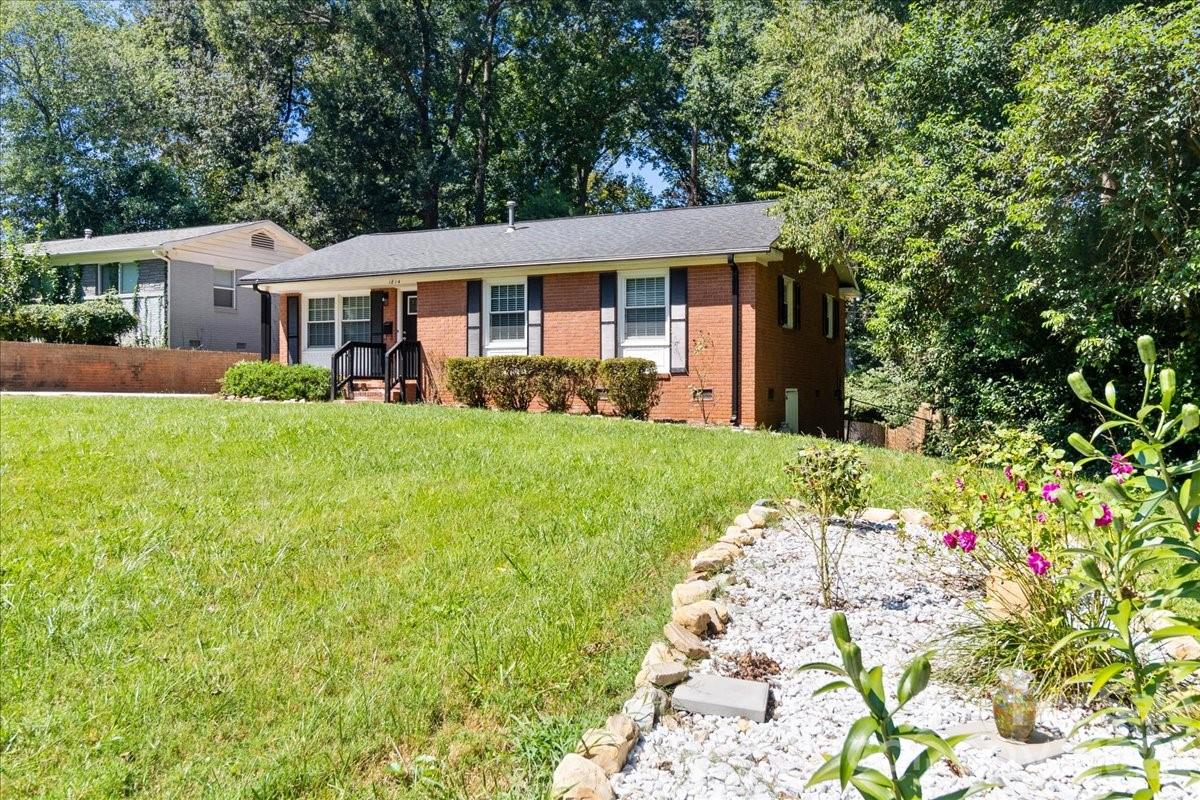 1814 Windham Pl, Charlotte, NC 28205