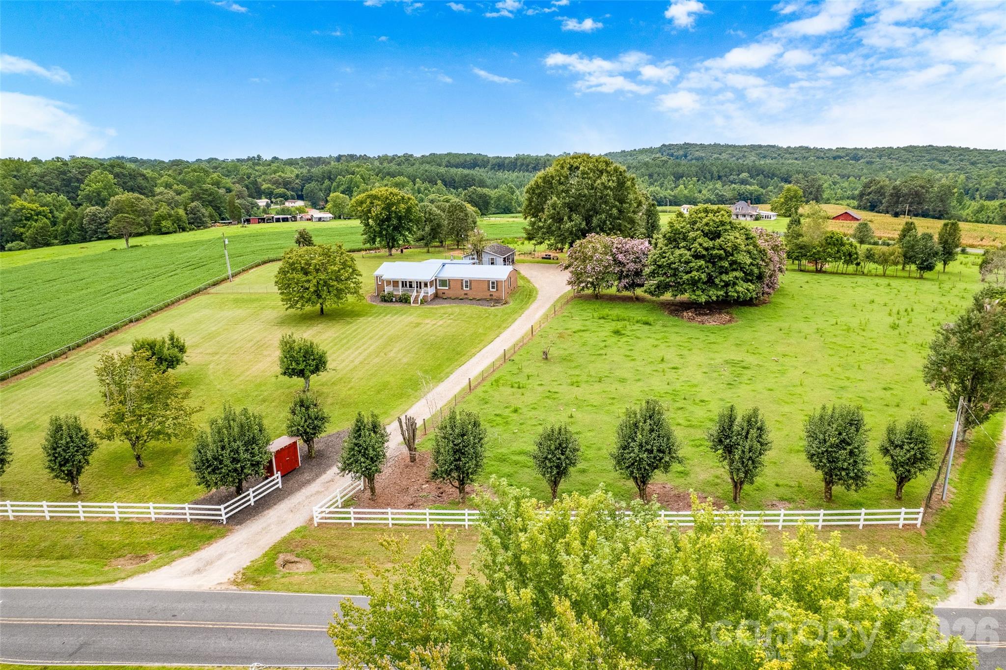 433 Mock Mill Rd, Statesville, NC 28677