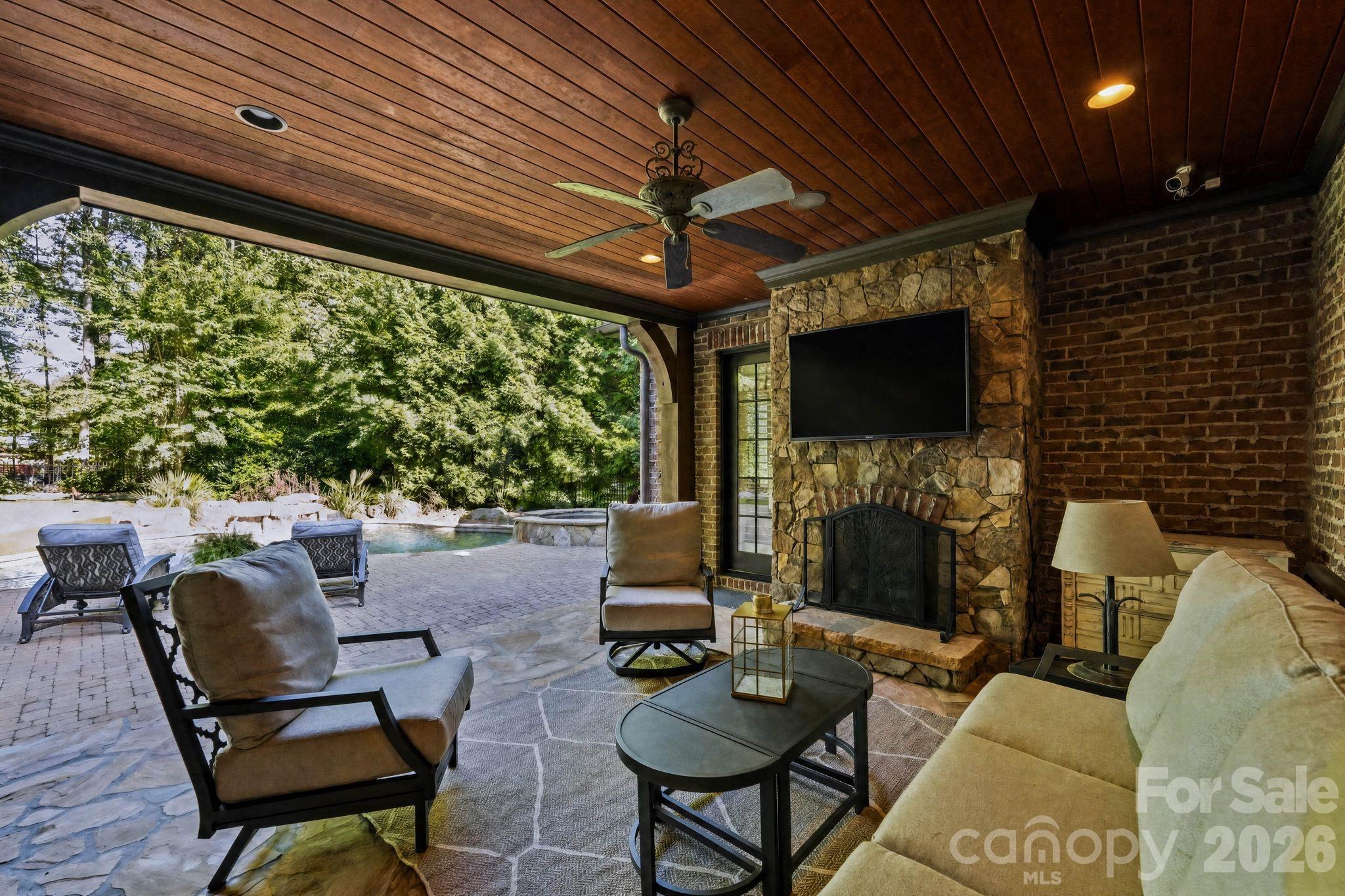 7924 Skye Lochs Dr, Waxhaw, NC 28173