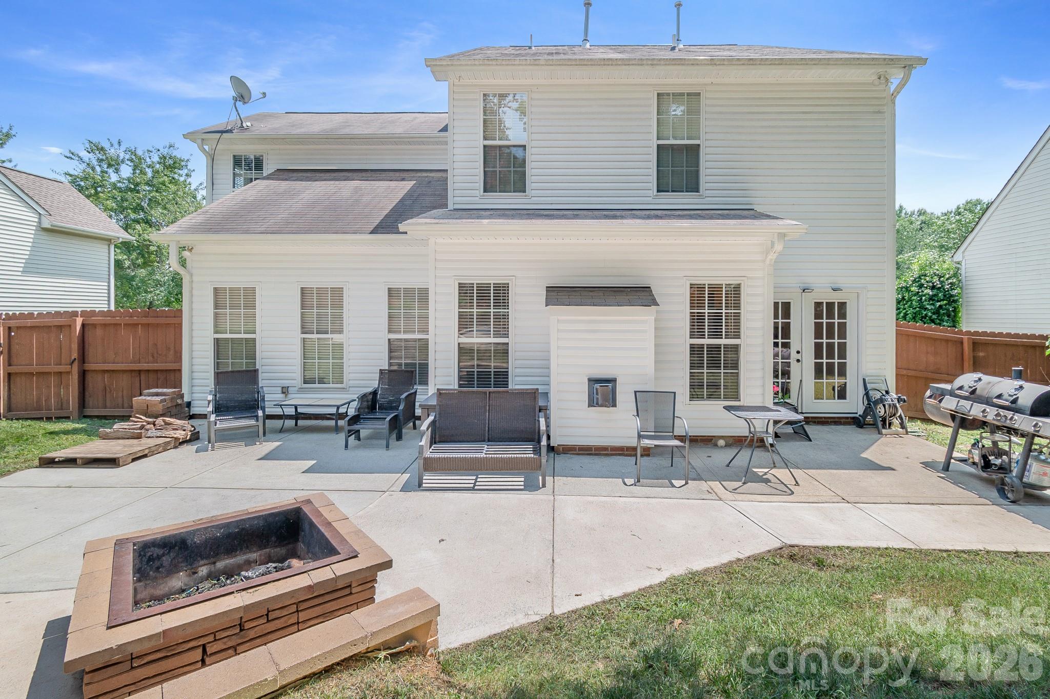 7708 Antique Cir, Waxhaw, NC 28173