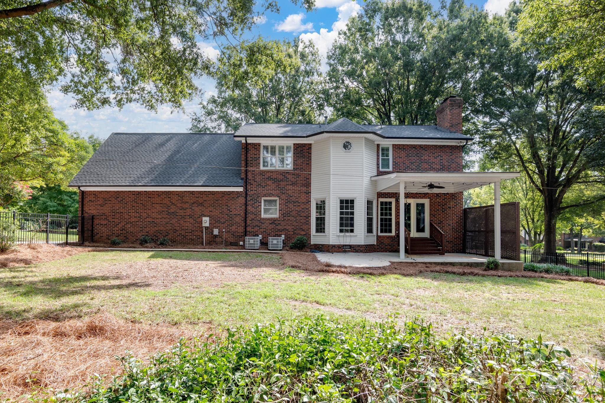 1228 12th Fairway Dr NW, Concord, NC 28027