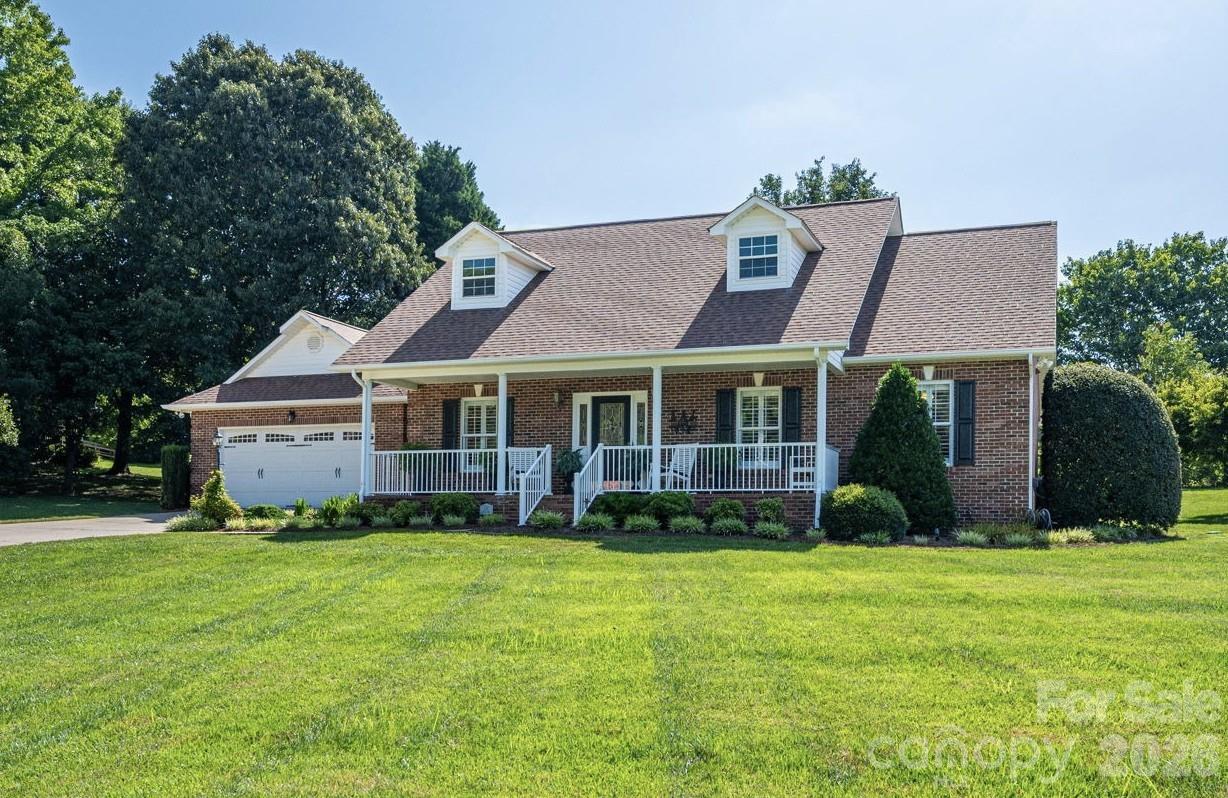 2928 Palmer Dr NE, Conover, NC 28613