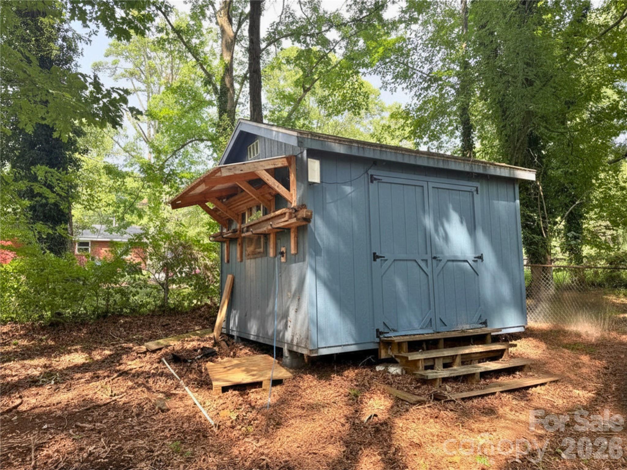 1801 Purser Dr, Charlotte, NC 28215