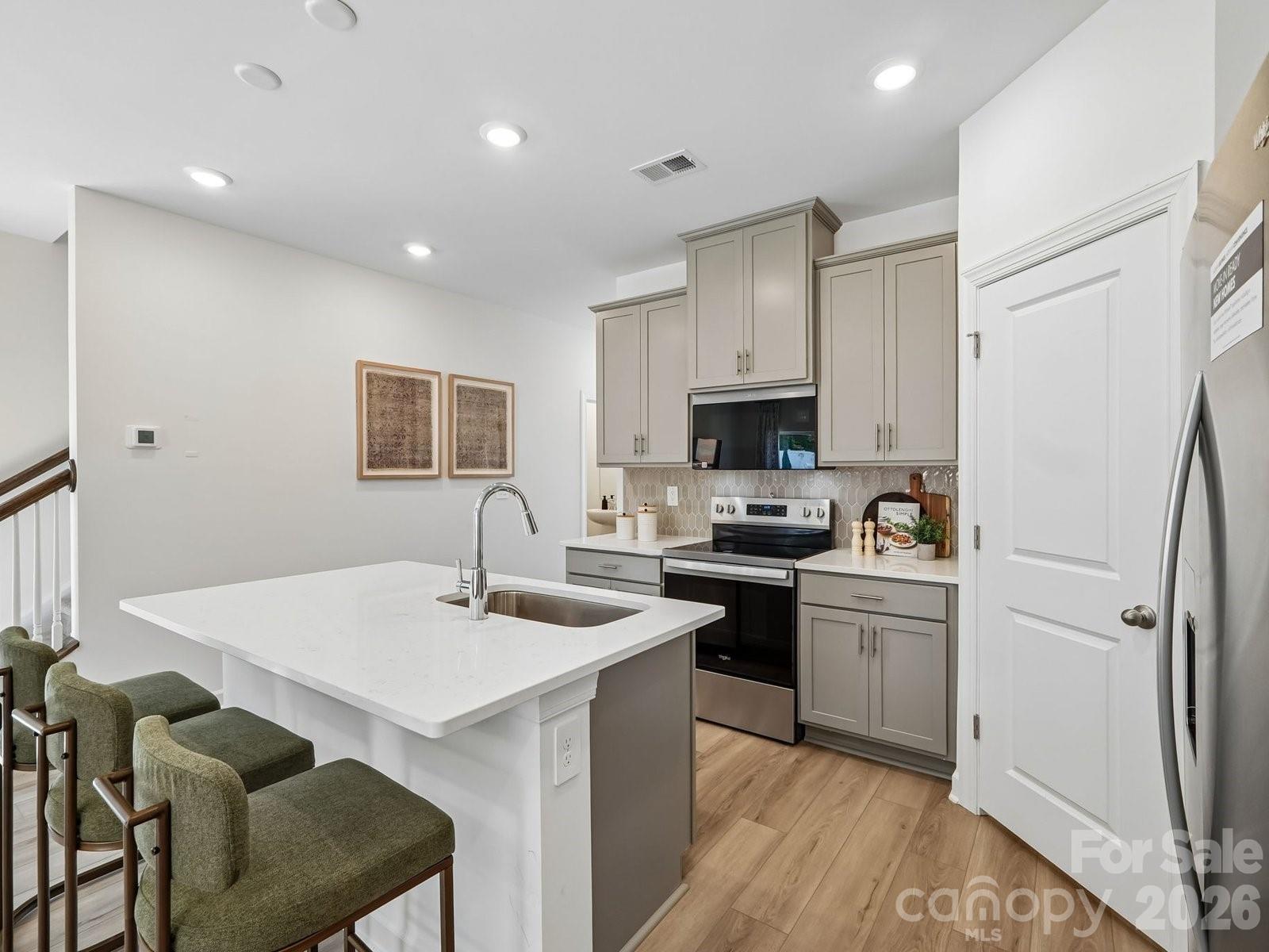 4234 Murk Ln, Charlotte, NC 28213