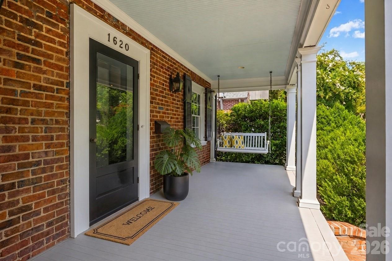 1620 Biltmore Dr, Charlotte, NC 28207