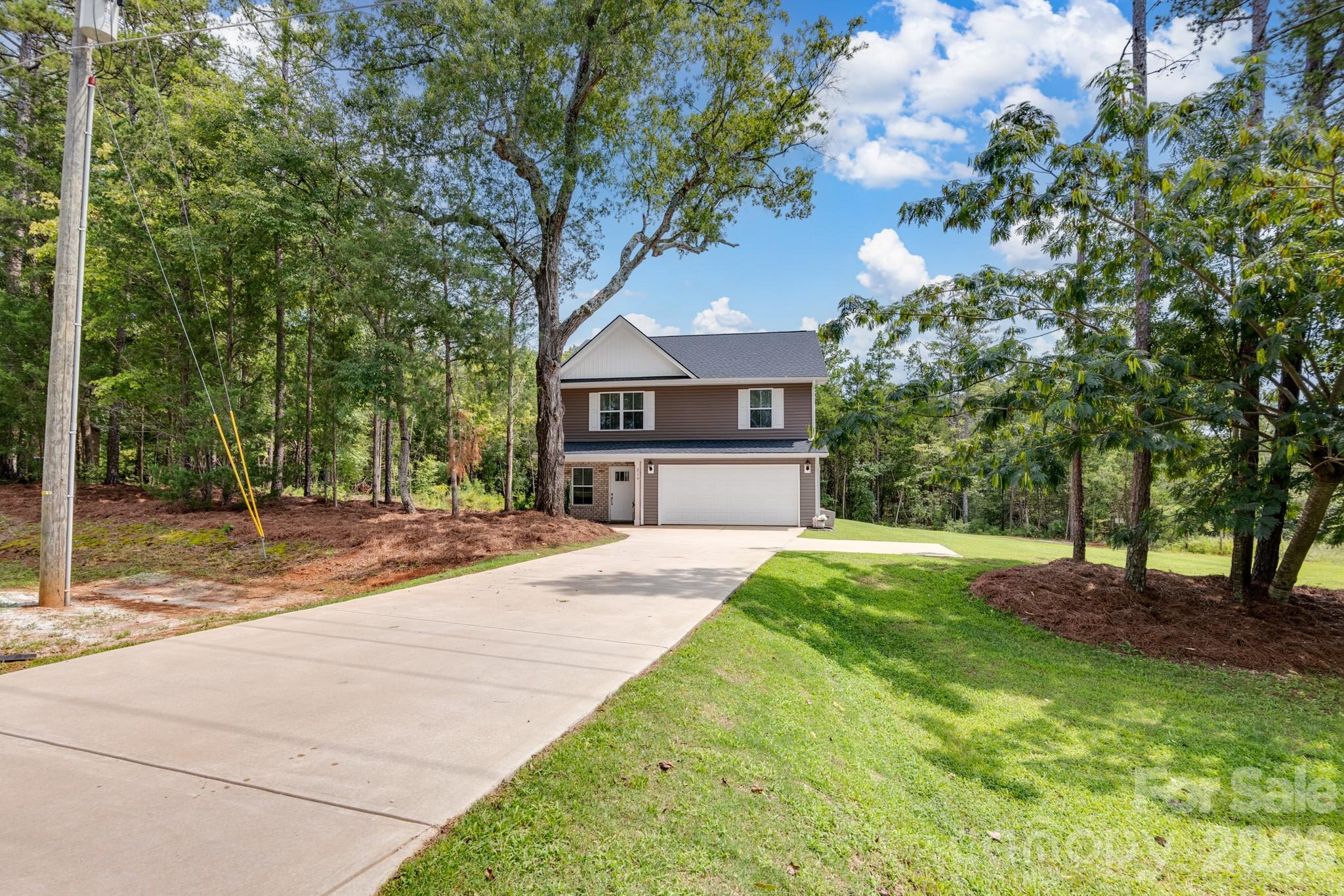 219 W North Corner Rd, Lancaster, SC 29720