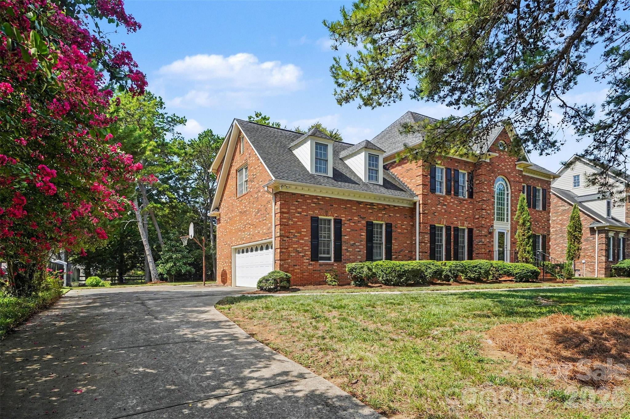 7708 Red Oak Ln, Charlotte, NC 28226