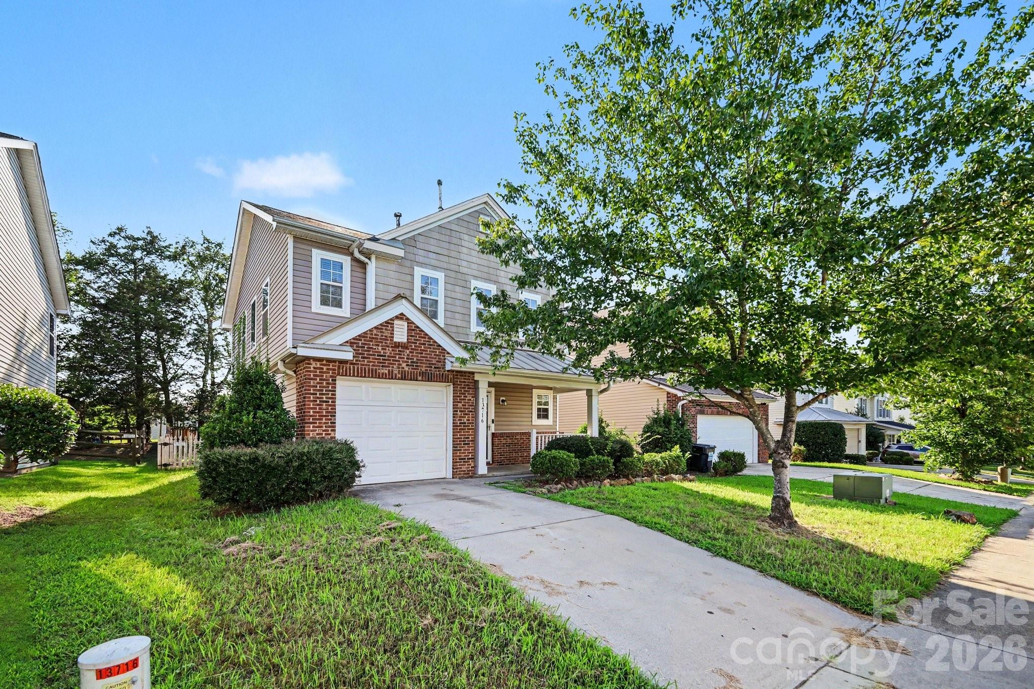 13716 Riding Hill Ave, Charlotte, NC 28213