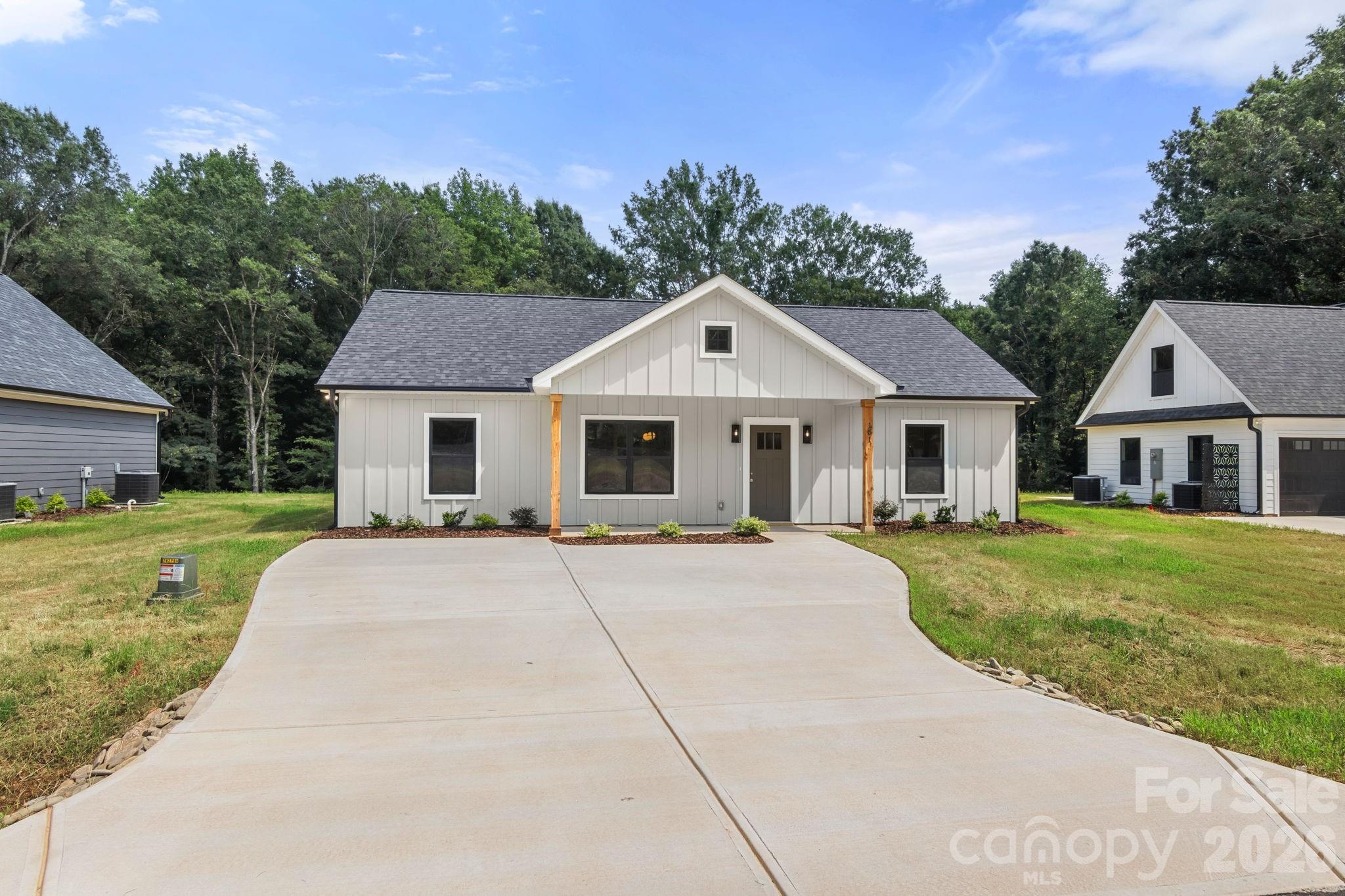 151 Mccorkle St, York, SC 29745