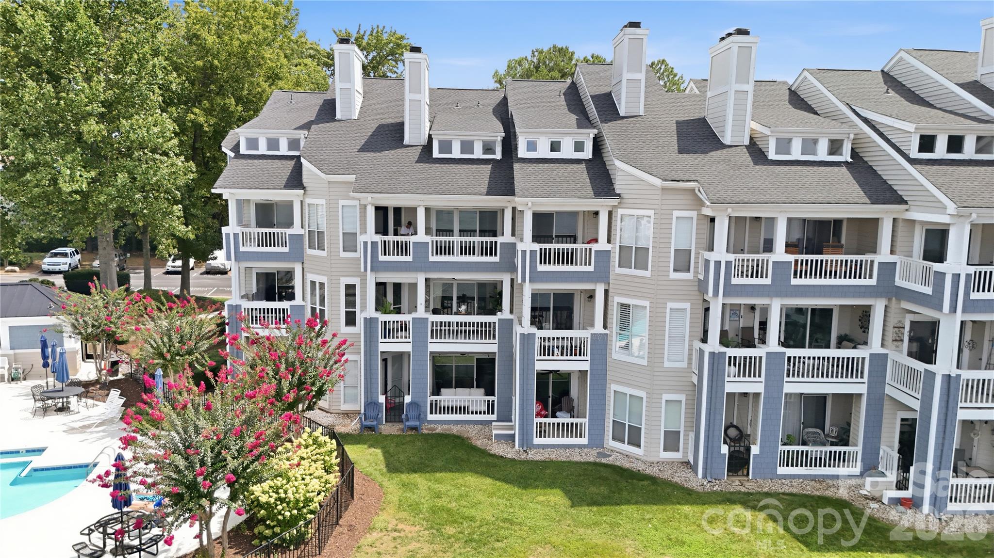 932 Southwest Dr, Davidson, NC 28036