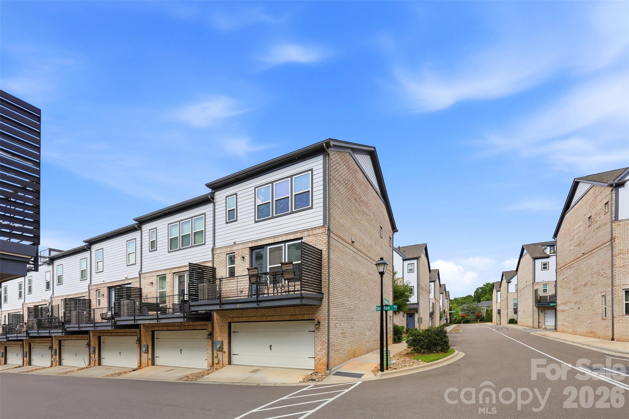604 Tudor Park Way, Charlotte, NC 28211