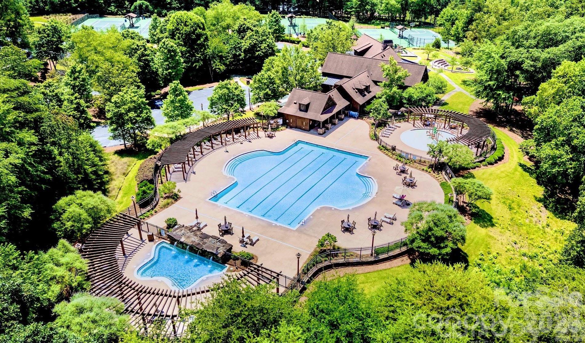 10310 Wildlife Rd, Charlotte, NC 28278