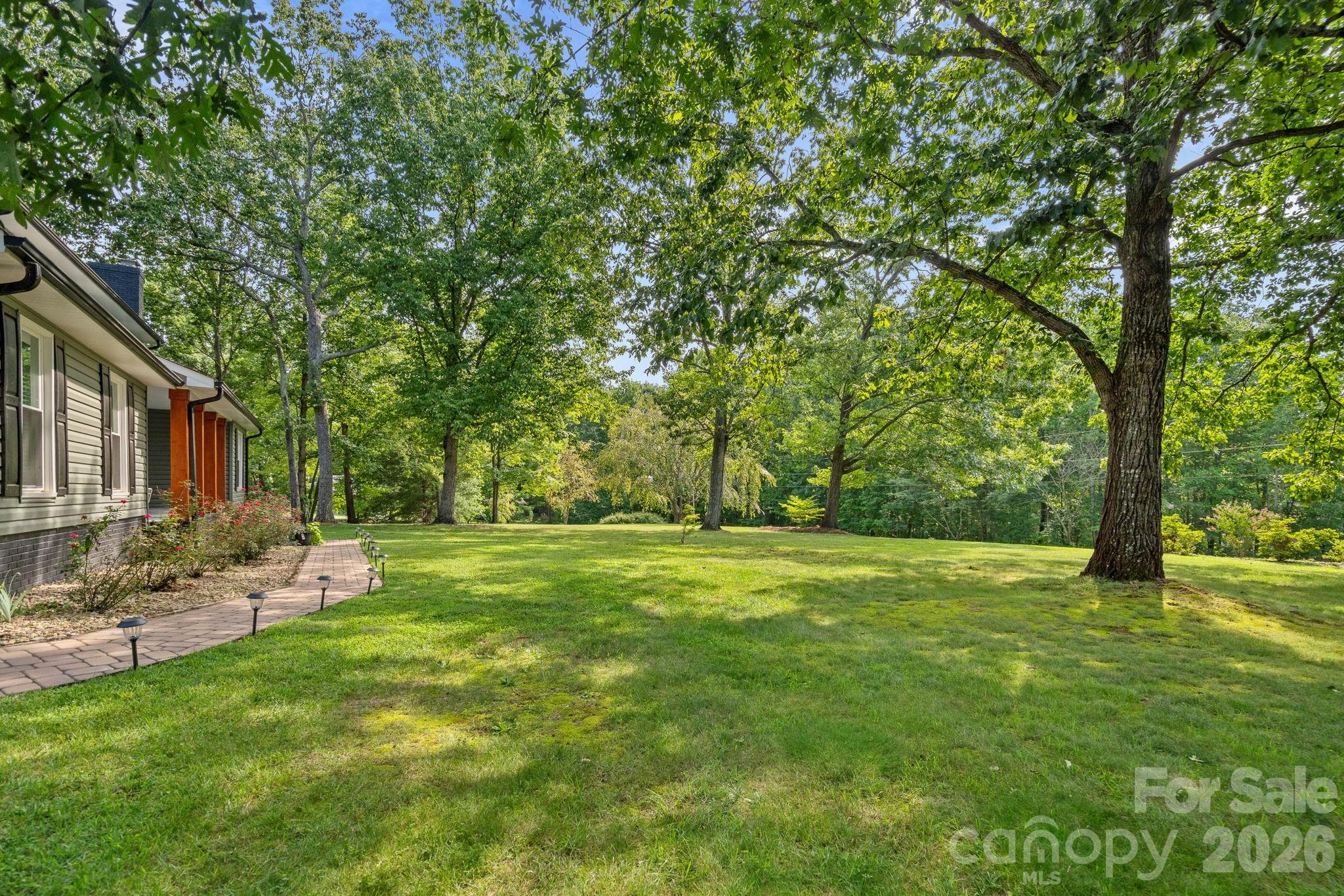 2981 Oak Ridge Cir, Lincolnton, NC 28092