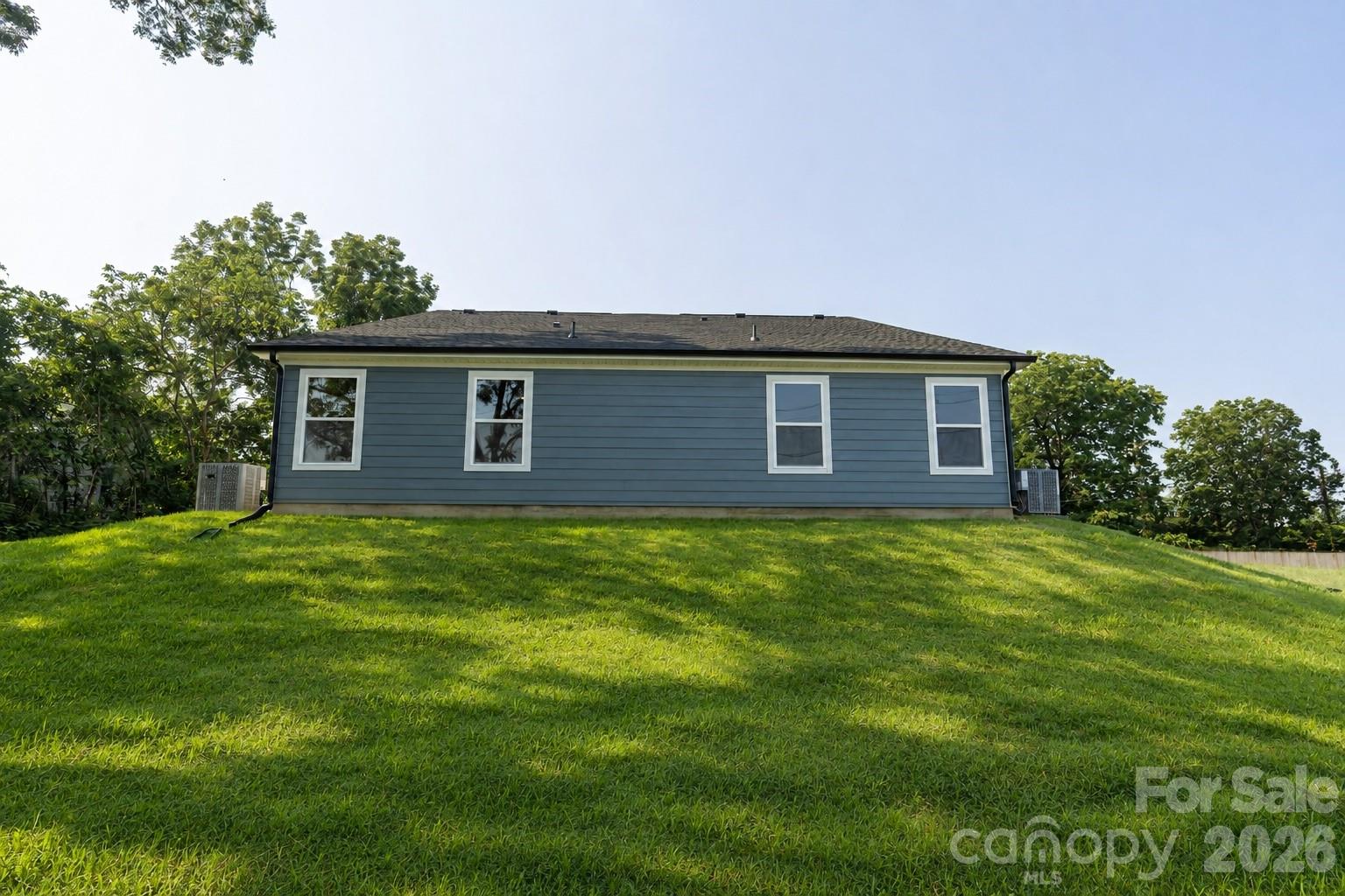 415-417 F Ave SE, Hickory, NC 28602
