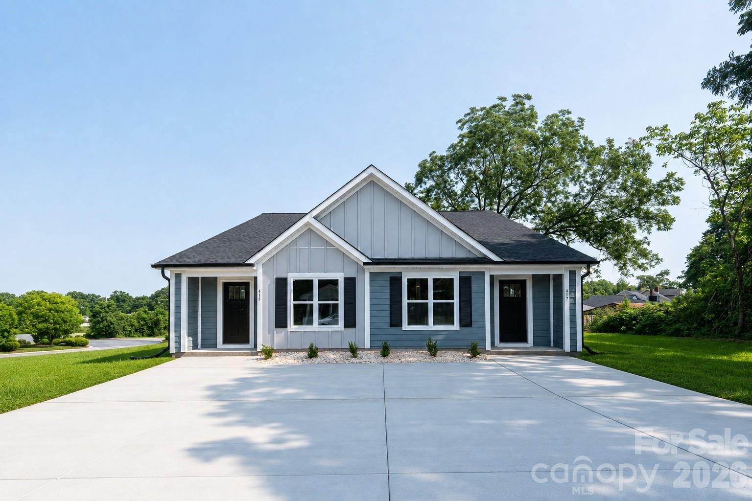415-417 F Ave SE, Hickory, NC 28602