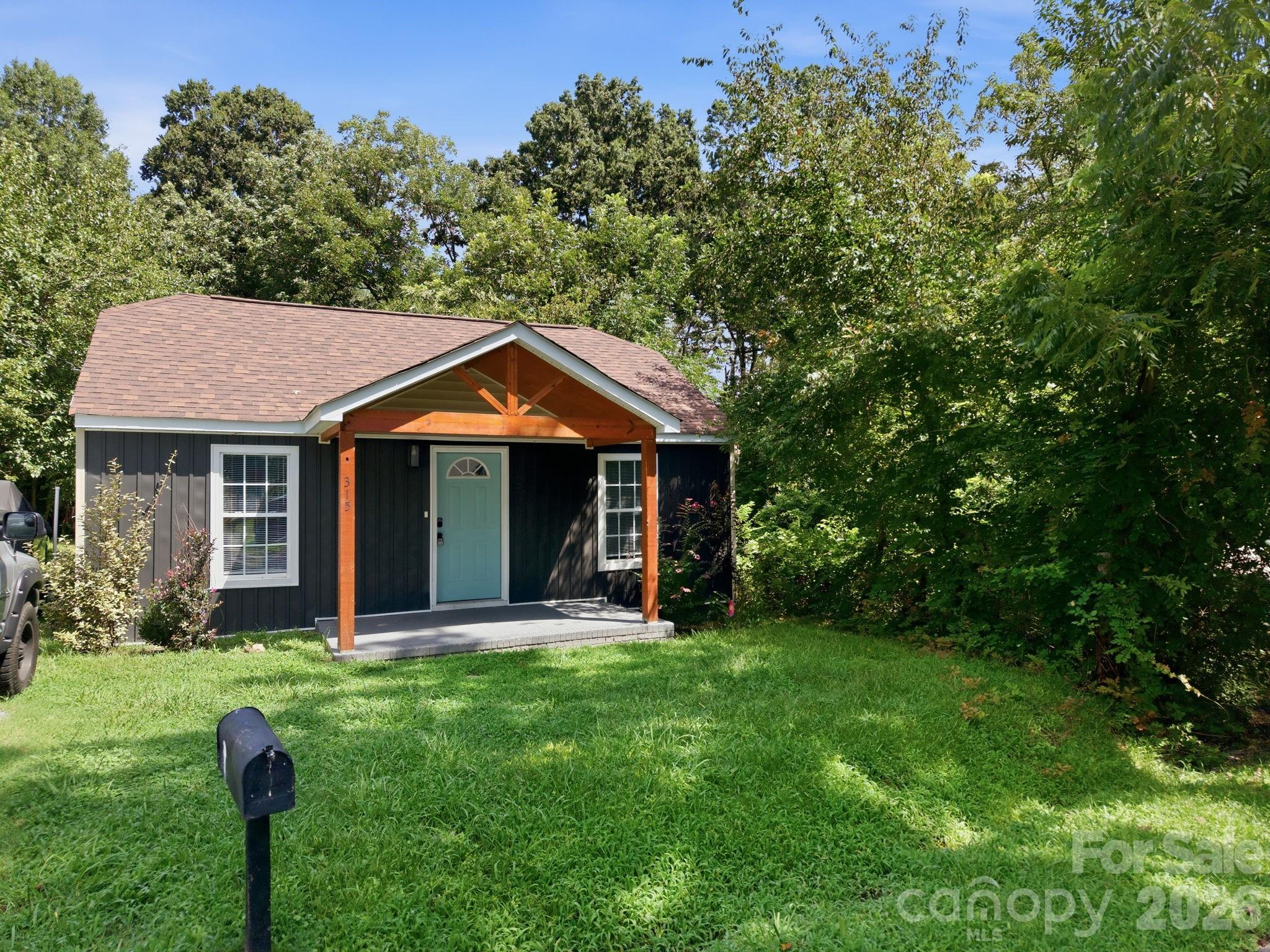 315 Pineview St, Kannapolis, NC 28083
