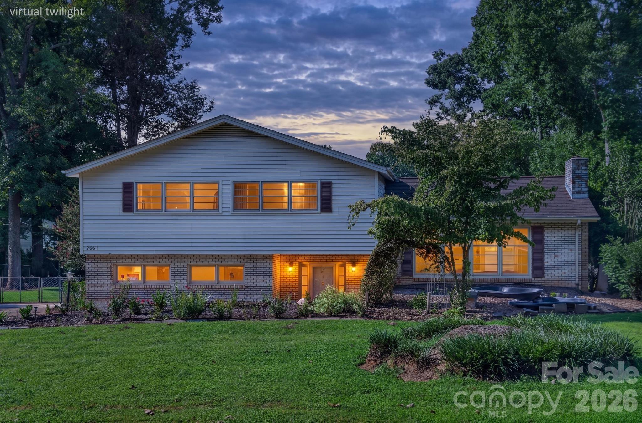 2661 Tiffany St, Conover, NC 28613