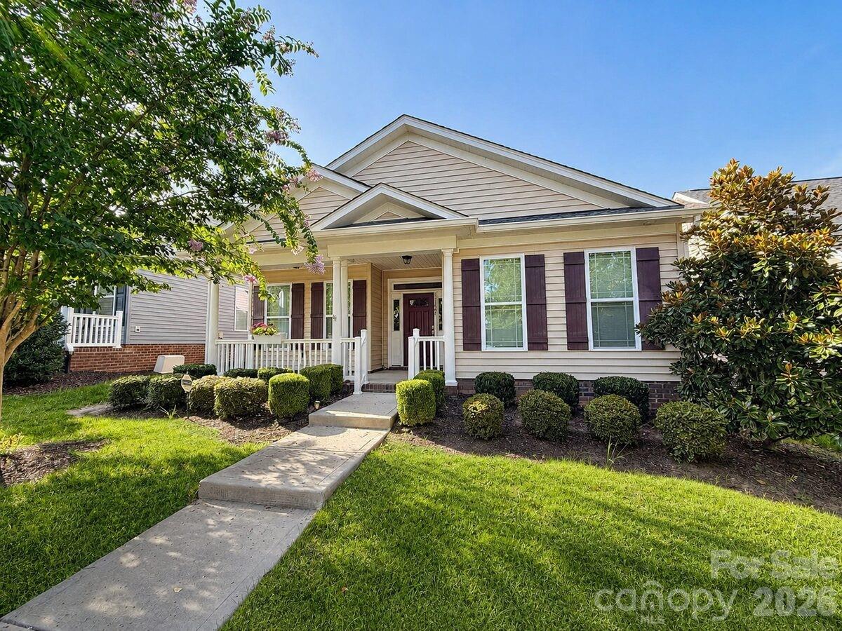 11607 Meetinghouse Dr, Cornelius, NC 28031