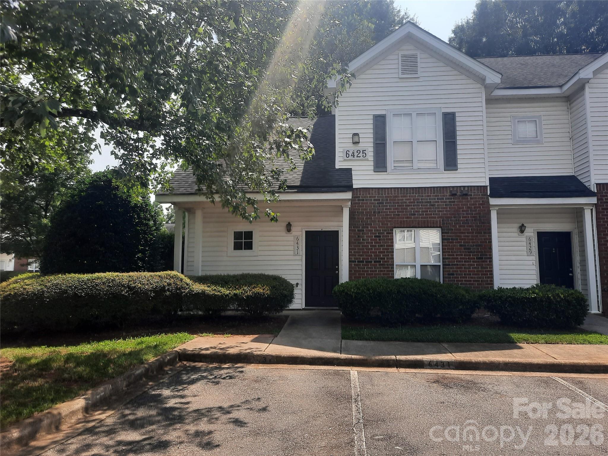 6431 Mallard View Ln, Charlotte, NC 28269