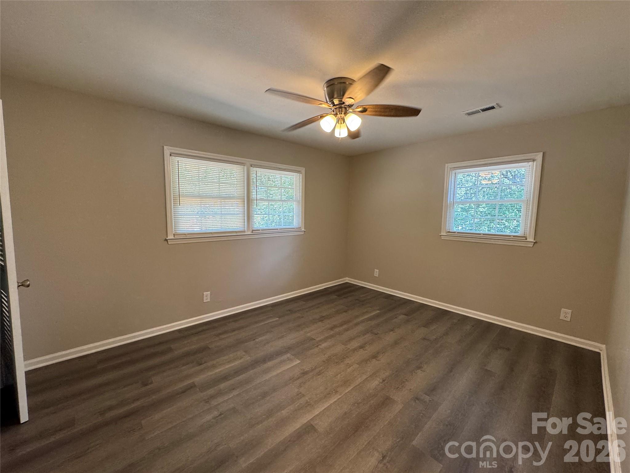 8509 Idlewild Rd, Charlotte, NC 28227