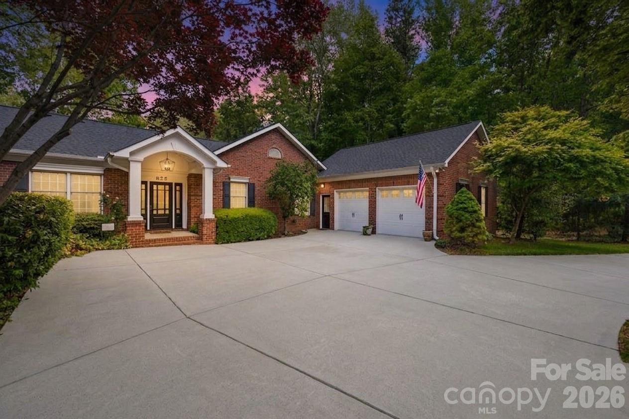 625 Saint Andrews Rd #272, Statesville, NC 28625