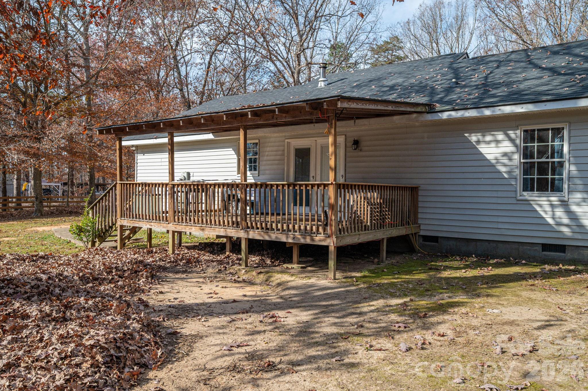 1011 Lester Trl, Iron Station, NC 28080