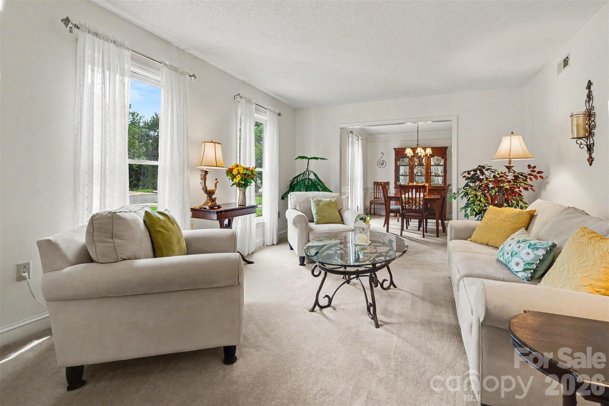 8741 Fieldgate Dr, Charlotte, NC 28277