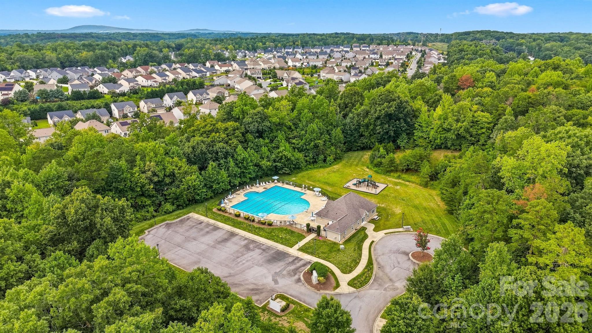7244 Kenyon Dr, Denver, NC 28037