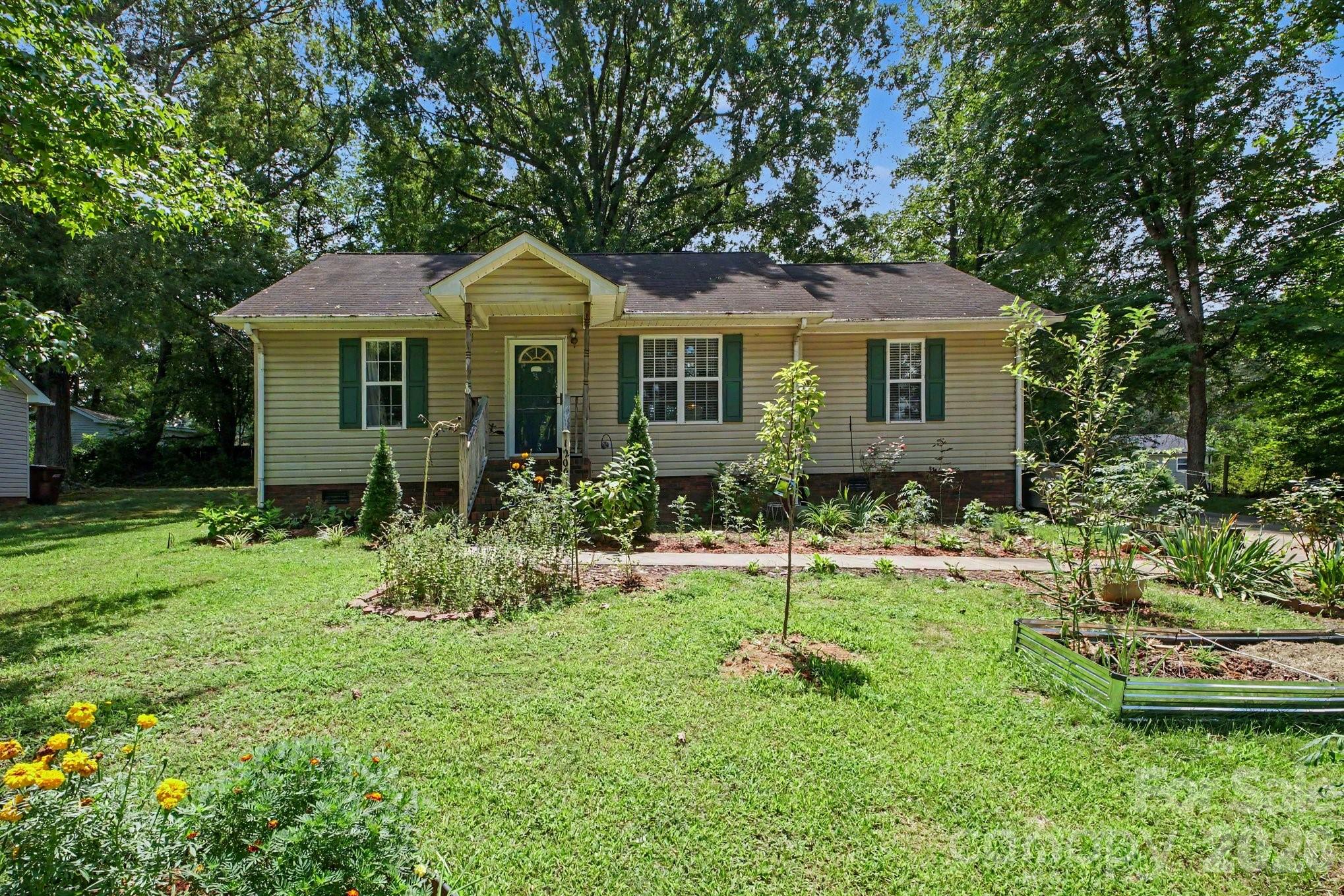 1209 S Juniper St, Kannapolis, NC 28081